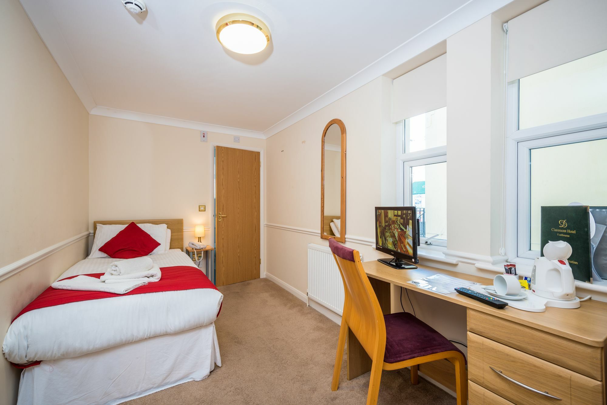 Claremont Lions Hotel Eastbourne Exterior foto